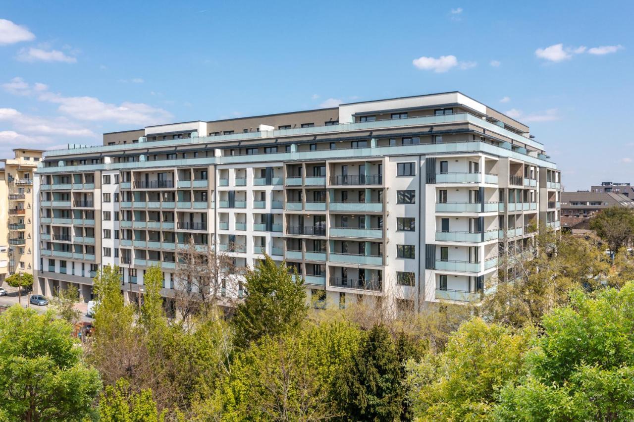 Westside Apartments By Urbanrent Budapest Exterior photo