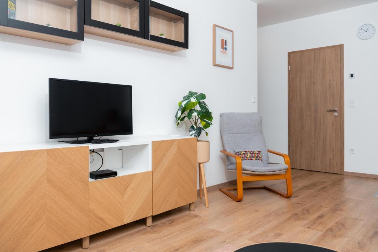 Westside Apartments By Urbanrent Budapest Exterior photo